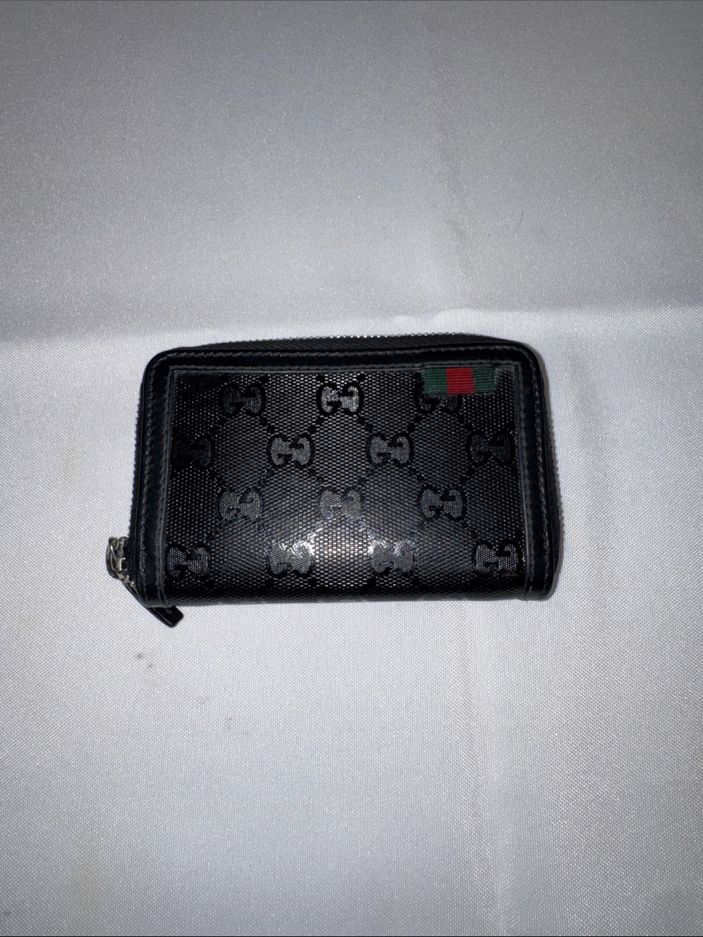 Small zip wallet